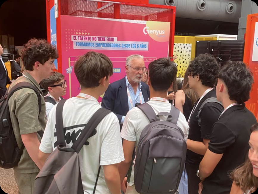Conoce a jóvenes como tú